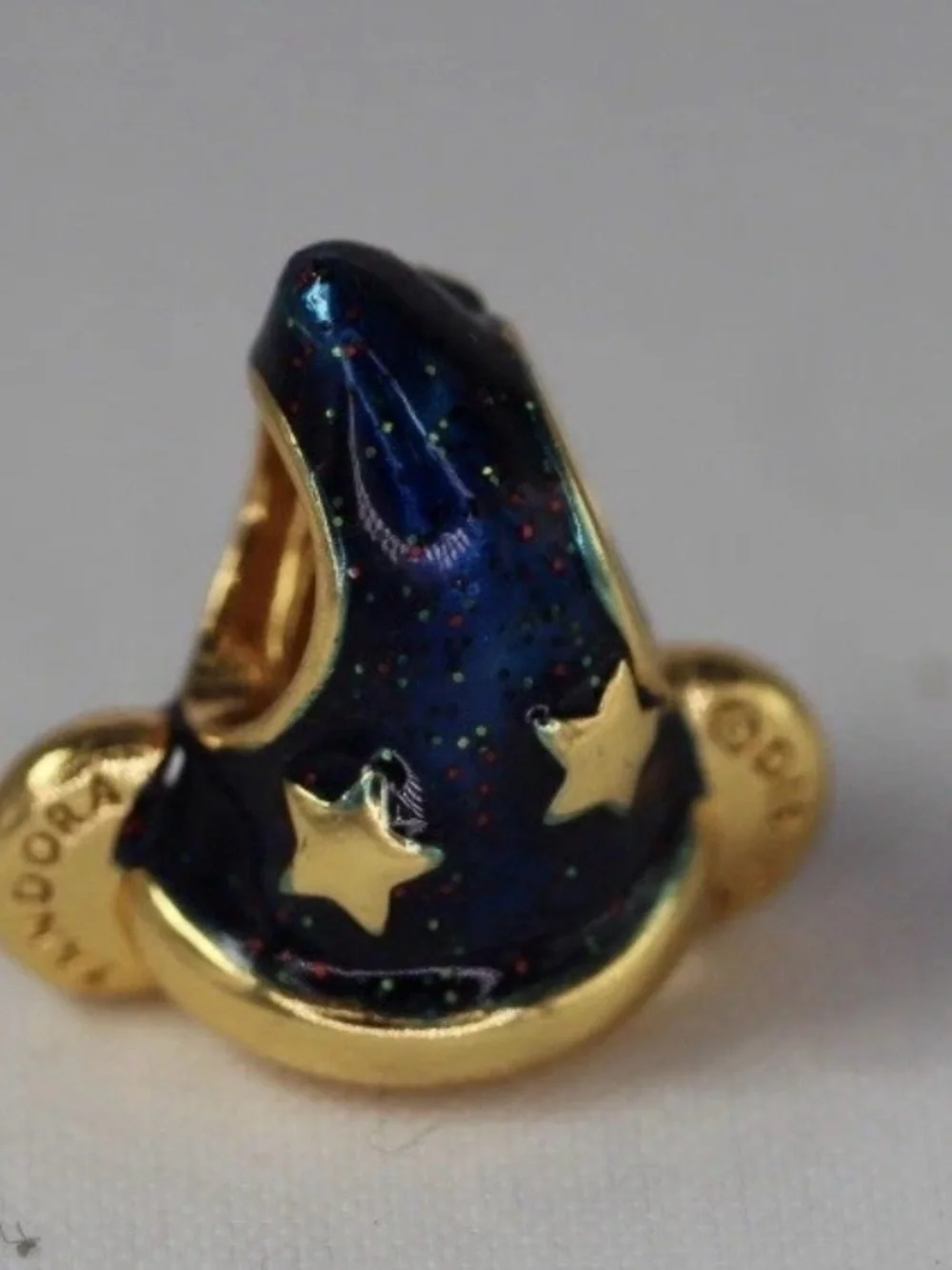 Pandora Disney Sorcerer Mickey Hat Charm – 14k Gold-Plated | 763344C01 | MINT